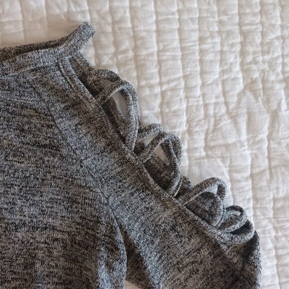 Light Gray Sweater Long Sleeve w/ Open Lace Cross Sleeve SHEIN Womens M - Picture 4 of 6
